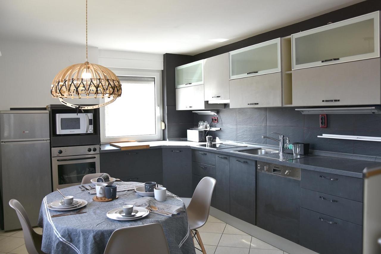 Lesnavesna Designer Apartment With A Garden Visoko  エクステリア 写真